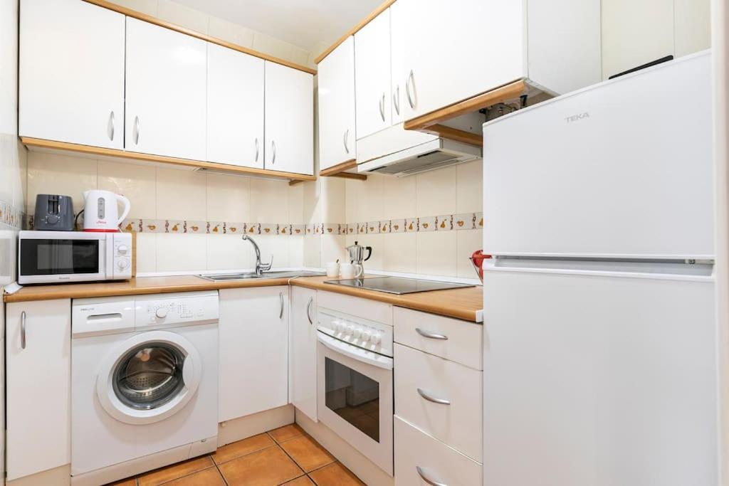 Acogedor Piso En Madrid De Dos Habitaciones Kültér fotó